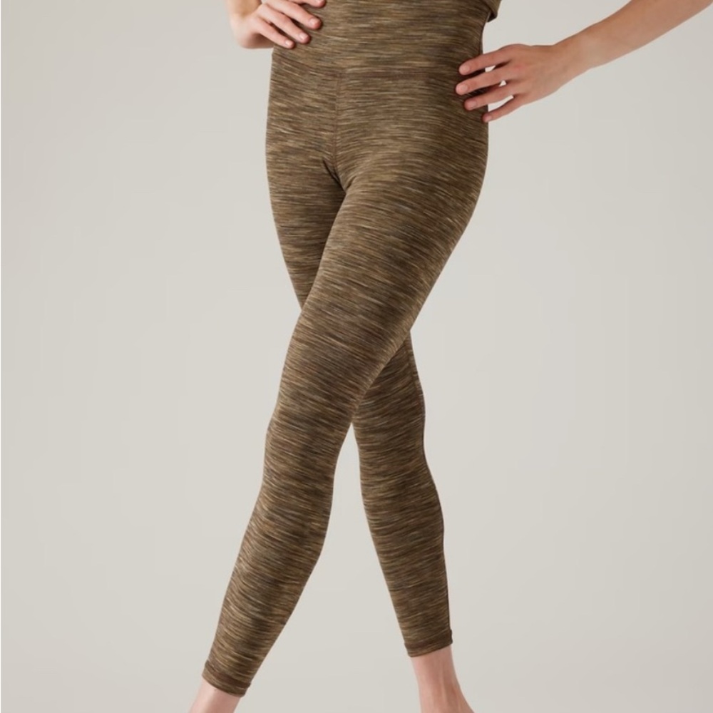 Athleta Transcend Textured 7/8 Tight Leggings